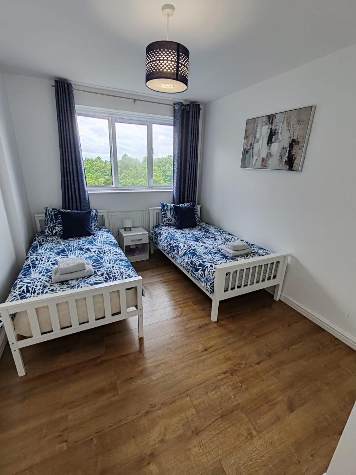 White City Apartment, Your London Stay Exterior foto
